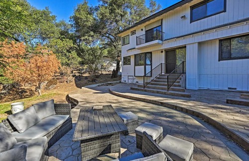Loomis House | Peaceful Home on Acreage, Walk to Folsom Lake