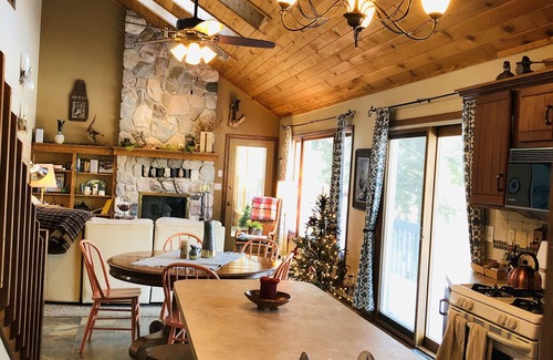Grant Cottage | Peaceful Home on the Muskegon River