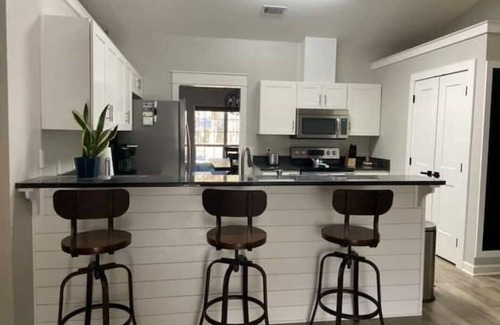 Fort Walton Beach House | Peaceful home, family friendly, 5 minutes from beaches and downtown.