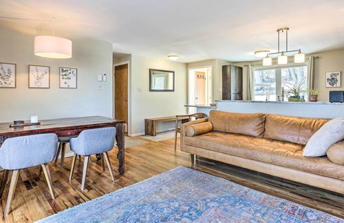 Ringwood House | Peaceful Home w/Deck: Family + Pet Friendly!