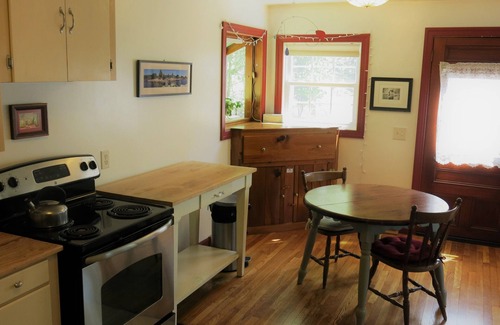 Edgecomb House | Peaceful Home With a View & Water Access, Edgecomb