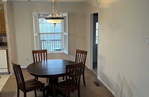 Burnside House | Peaceful home with lake front views! Swimming, fishing, minutes to LCRH