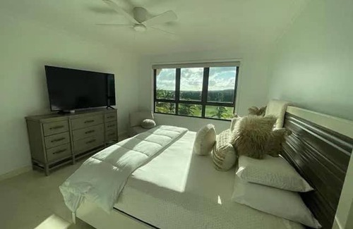 Herreras Apartment | Peaceful Homes