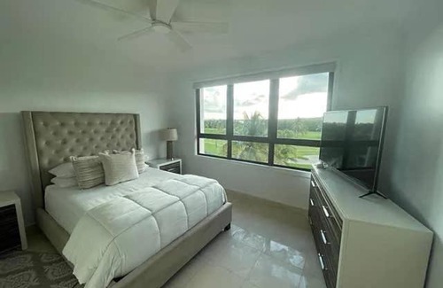 Herreras Apartment | Peaceful Homes