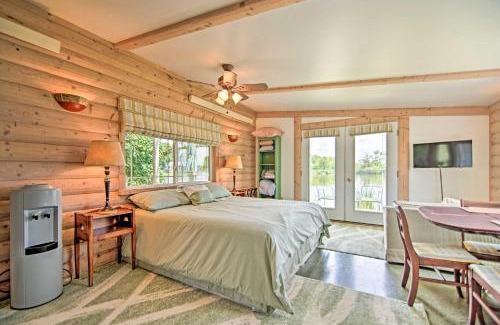 Horicon Apartment | Peaceful Horicon Studio with Rock River Access!