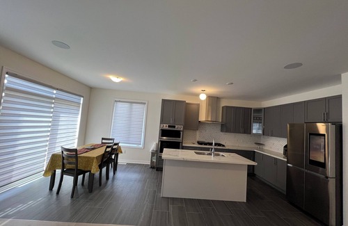 Wasaga Beach House | Peaceful House at the Beach