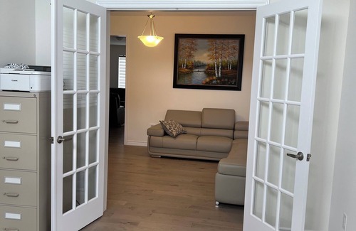 Wasaga Beach House | Peaceful House at the Beach
