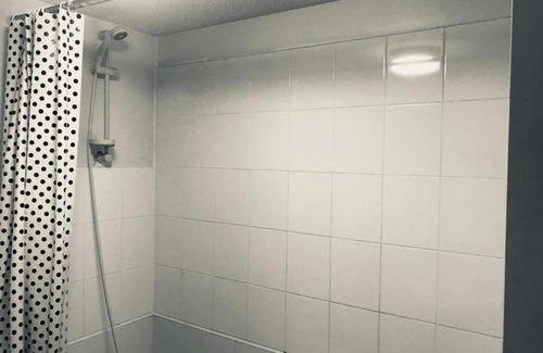 Nottingham House | Peaceful House for up to 18