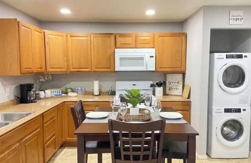 South Valley House | Peaceful House! Huge gated parking space. Relaxing Home!