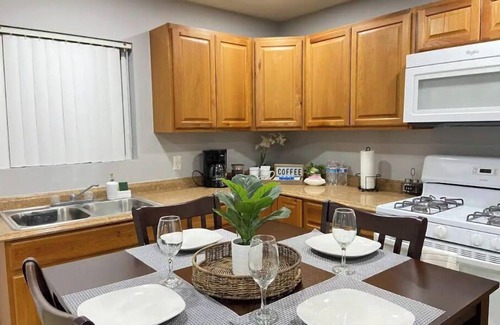 South Valley House | Peaceful House! Huge gated parking space. Relaxing Home!