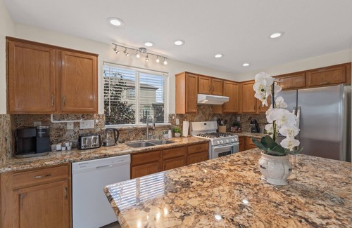 North Natomas House | Peaceful house next to the park - close to airport