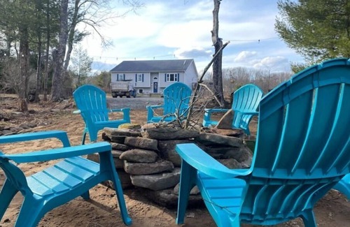 Woodridge House | Peaceful Lake House Sauna,Hot tub,& Pool getaway in the Catskills