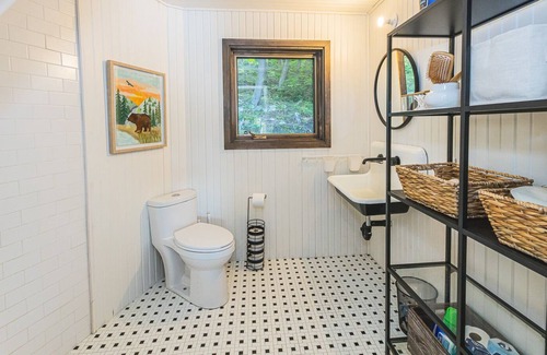 Dysart et al Cottage | Peaceful Lakefront Cottage On Little Kennisis Lake