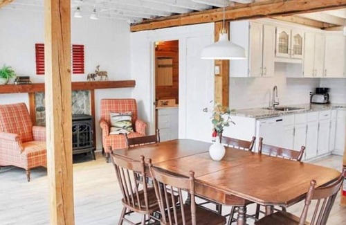 Joly Cottage | Peaceful Lakefront Cottage