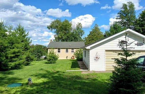 Hale Cottage | Peaceful Lakefront Cottage with kayaks, canoe, paddleboat and fishing rowboat