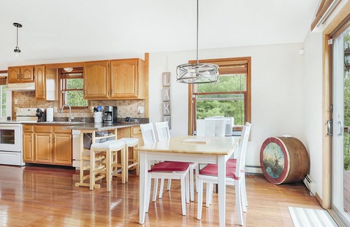 Athens House | Peaceful lakefront haven in the Catskill mountains, two fire pits, four.