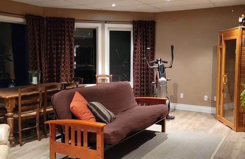 Bonnechere Valley House | Peaceful lakefront retreat