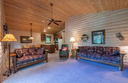 Rhinelander Cabin | Peaceful lakefront Cabin with High Speed Internet