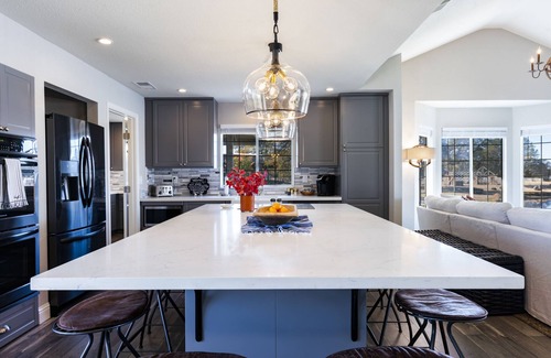 Placerville House | Peaceful Lakehouse on Spectacular Vineyard Estate