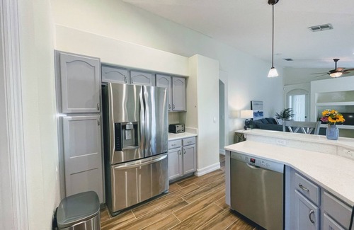 Orange Tree House | Peaceful Lakeside Pool Villa w/Star Wars Games Room Near Disney