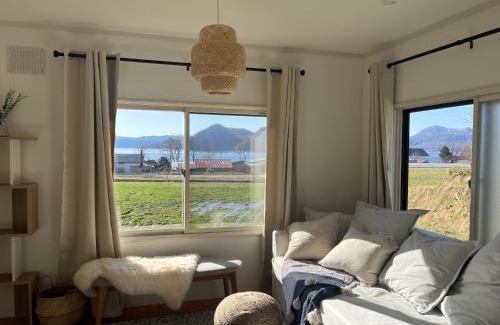 Toya House | Peaceful Lakeview Cottage 20min to Rusutsu Ski