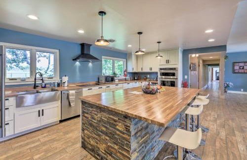 Lebanon House | Peaceful Lebanon FarmhouseandRanch with Pool!