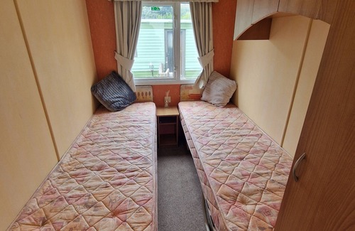 Llanfair Caereinion Cabin | Peaceful Lodge in Welshpool