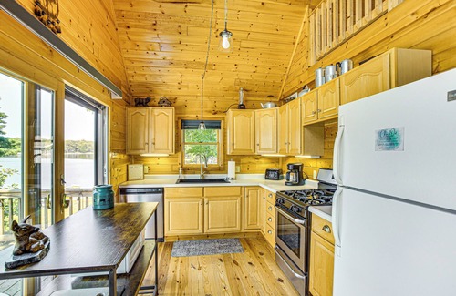 Branch Cottage | Peaceful Long Lake Cottage w/Deck, Dock & Kayaks!
