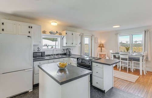 Lubec House | Peaceful Lubec Home w/Views: Walk to Beach!