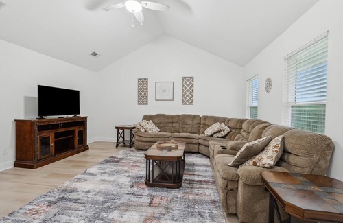 Slidell House | Peaceful luxury home