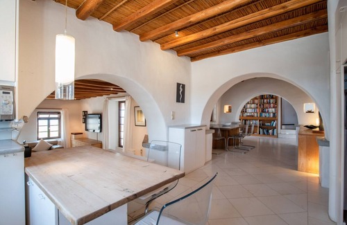 Glisidia Villa | Peaceful Marble Artist's Villa with Private Pool and wonderful Sunset Views