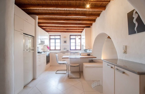 Glisidia Villa | Peaceful Marble Artist's Villa with Private Pool and wonderful Sunset Views