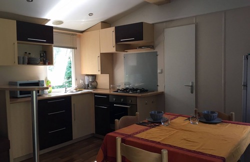 Eymet House | Peaceful mobile home in the heart of a walnut grove