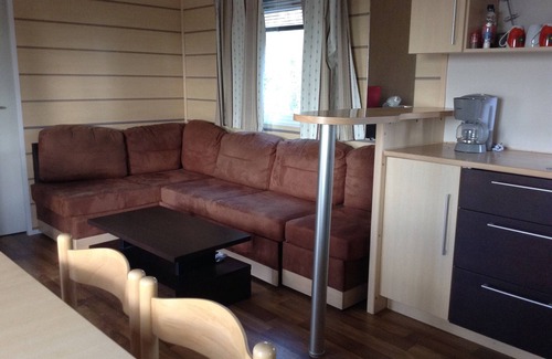 Eymet House | Peaceful mobile home in the heart of a walnut grove