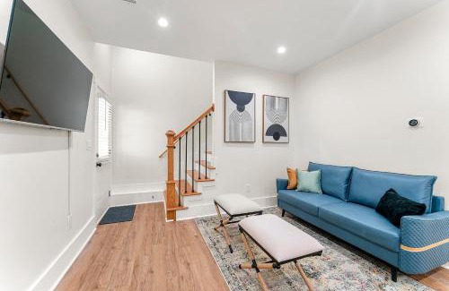 Norcross House | Peaceful & Modern Historic Norcross Home
