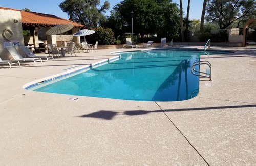Mission Square House | Peaceful, modern townhome in gated community