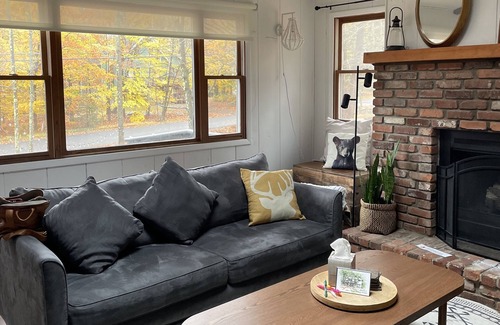 Hamlin Cottage | Peaceful Mountain Cabin in Lakefront Community