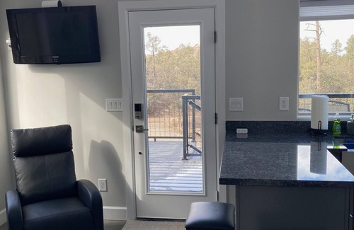 Prescott House | Peaceful Mountain Casita-next to hiking trails and close to downtown