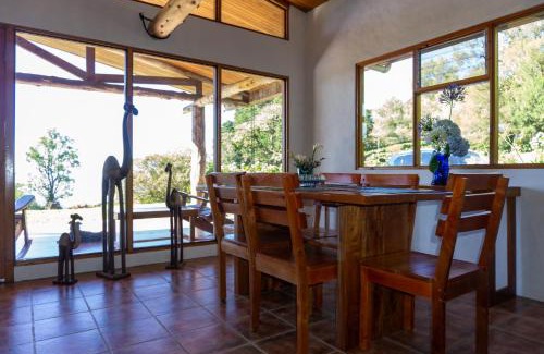 Poasito House | Peaceful Mountain Experience - Coyote House