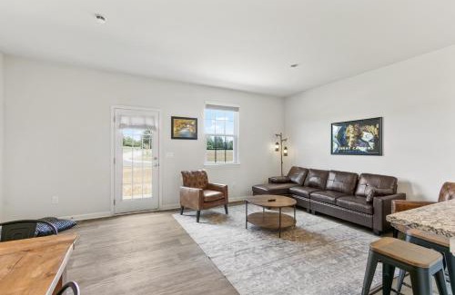 Luray House | Peaceful Mountain Hideout Luray Charm