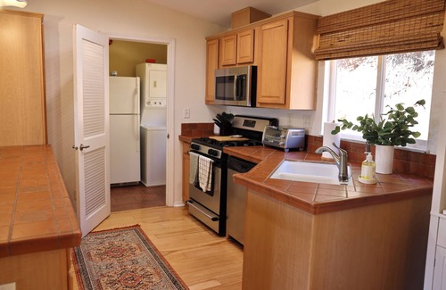 North Ridge House | Peaceful mountain retreat + amazing sunsets + nearby trails