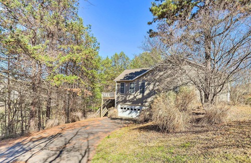 Weaverville House | Peaceful Mtn Retreat ~ 14 Mi to Asheville