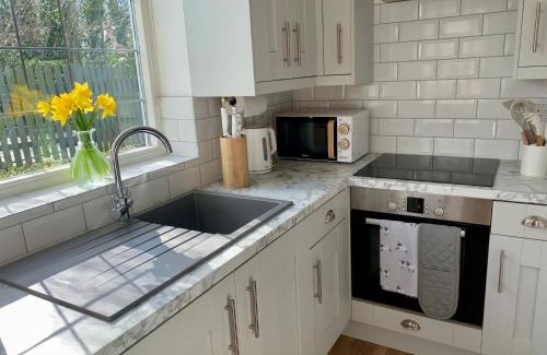 Halvergate Apartment | Peaceful Norfolk Broads 1 Bedroom 2 bath annexe