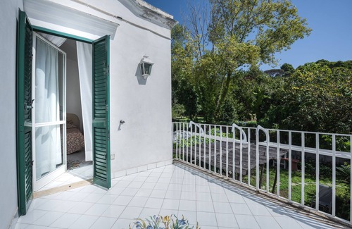 Tiberio Villa | Peaceful oasis for relaxing days with the family