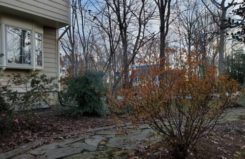 Reston House | Peaceful Oasis in North Point - BBQ Grill - Hot Tub