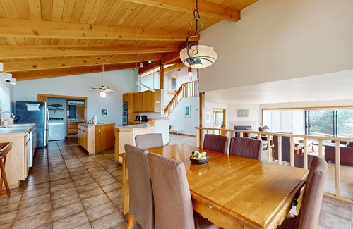 Sea Ranch House | Peaceful oceanfront home with private hot tub, pool access, & views from deck