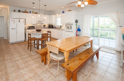 Sandbridge House | Peaceful oceanside home steps from beach with private pool & AC