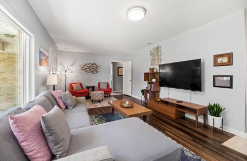 Dallas House | Peaceful on San Paula