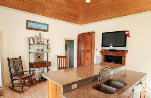 Hertford House | Peaceful on the Albermarle Sound