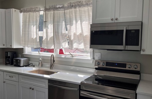 Buzzards Bay House | Peaceful Onset Beach Home. 5 Bedrooms, Wareham MA